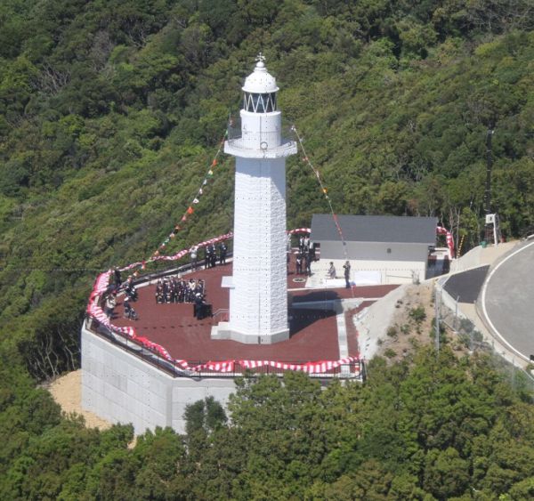 紀伊日ノ御埼灯台の一般公開を開始します。